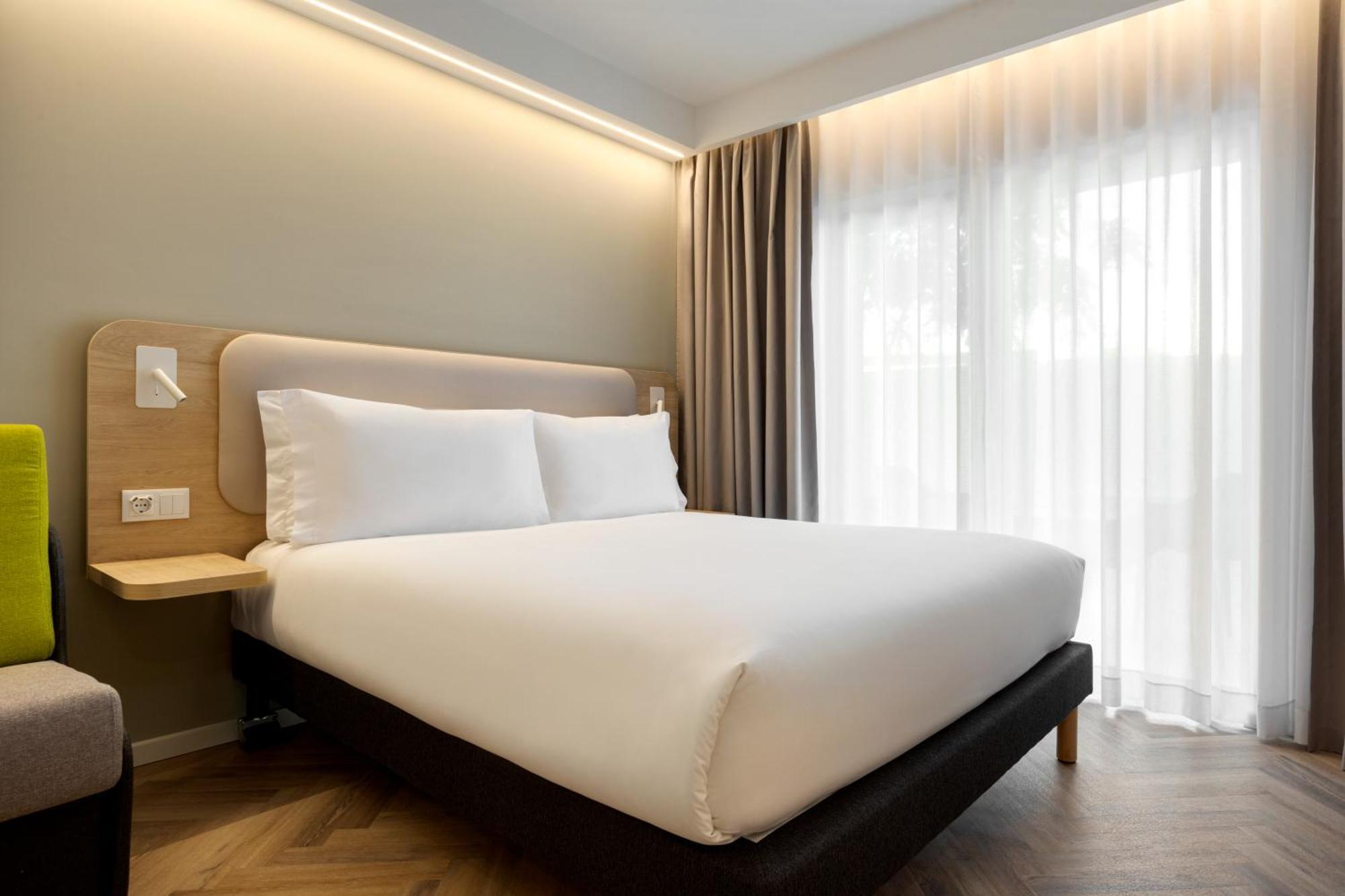 Holiday Inn Express Evora By Ihg Bagian luar foto